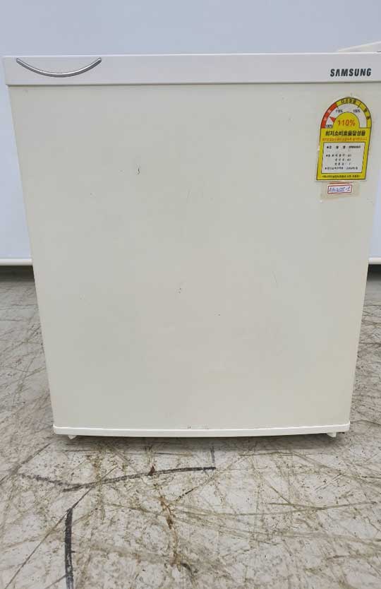 R90302A03-1  삼성전자 45리터 중고일반형냉장고 소형냉장고